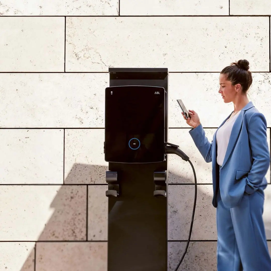 WALLBOX ABM EM4 Borne de recharge Single - Double -Type 2S - 1,4 à 22kW - Wifi - Bluetooth - Mid - 4G Product vendor